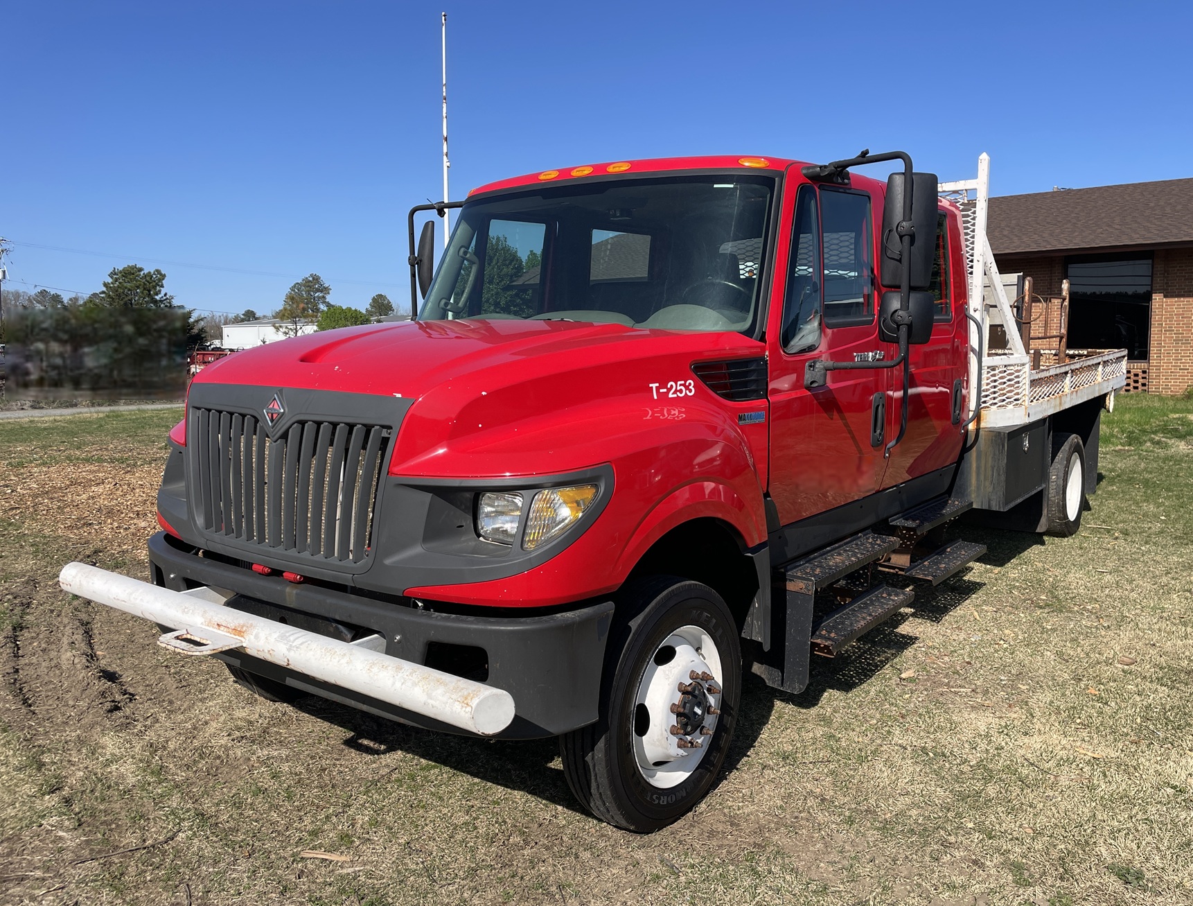 2014 INTERNATIONAL TerraStar 4X4 Crew Cab